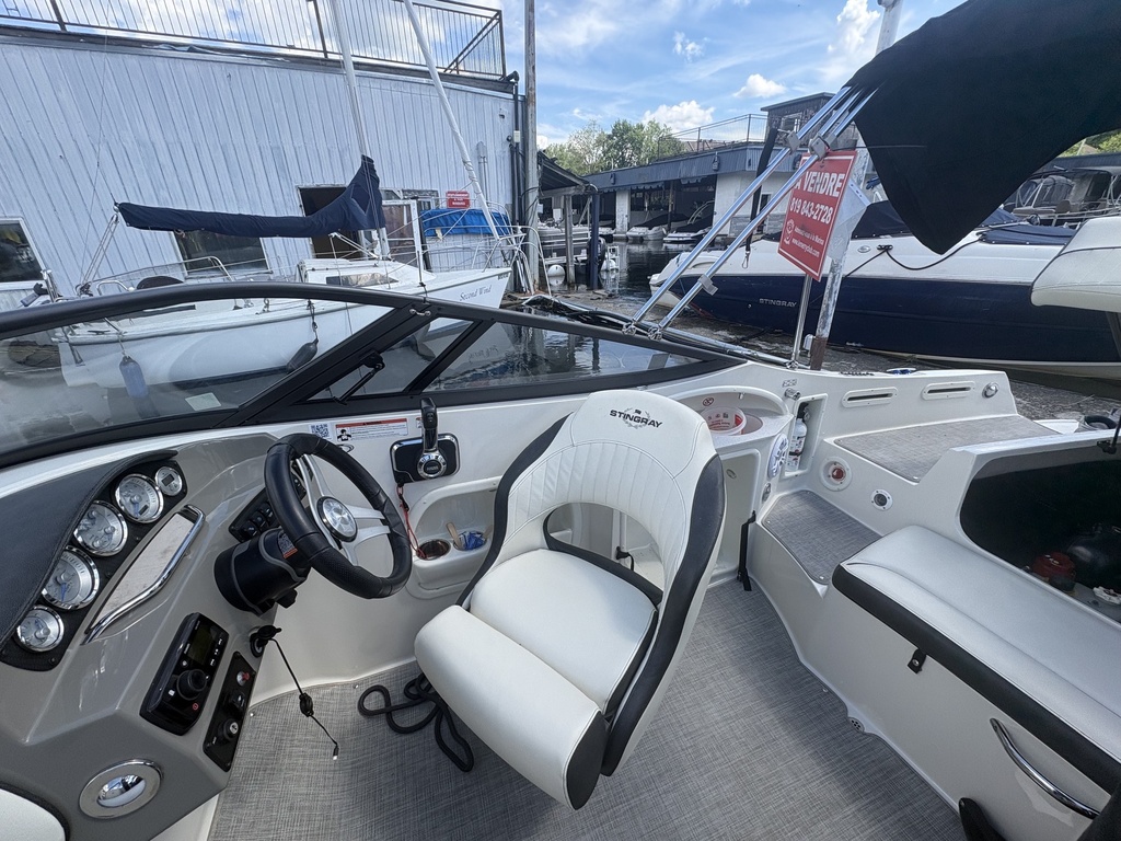 215LR Stingray 2020 Volvo 4.3L 240