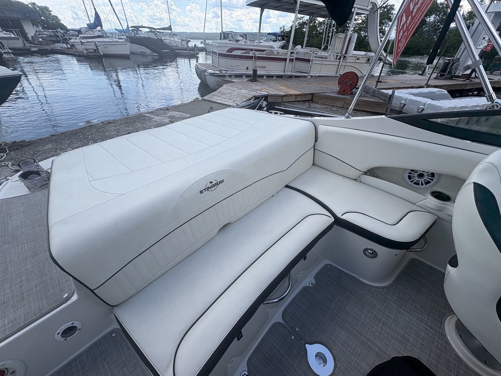 215LR Stingray 2020 Volvo 4.3L 240