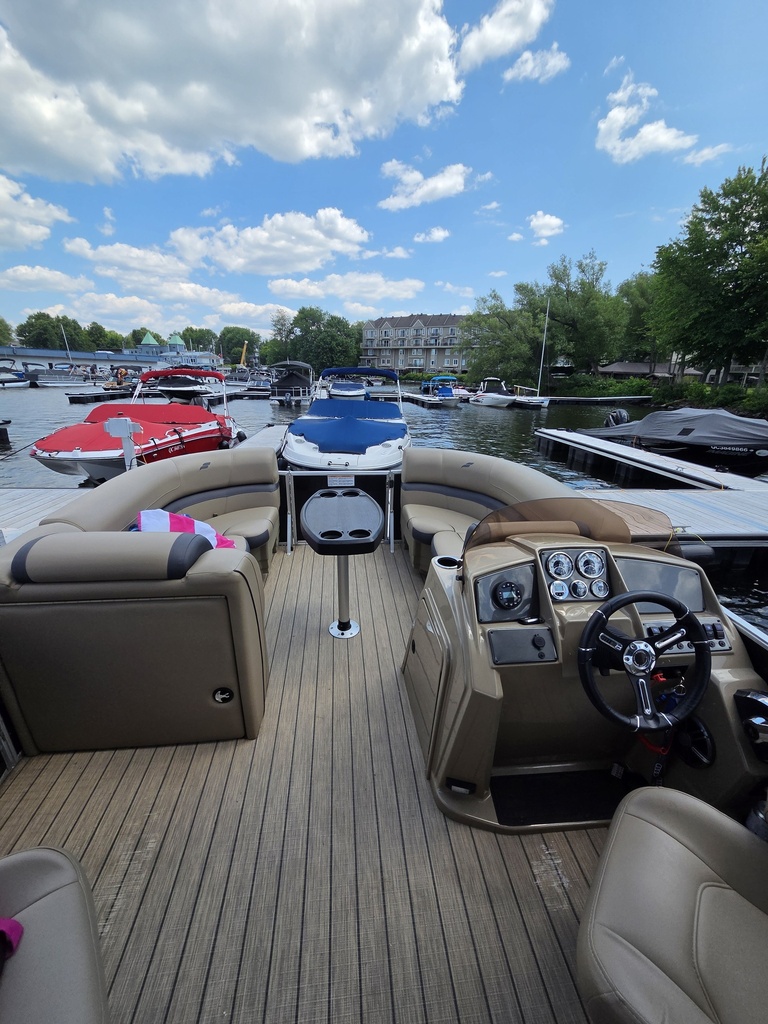 Starcraft Ponton EX20QDH 2024 et moteur Mercury 90HP