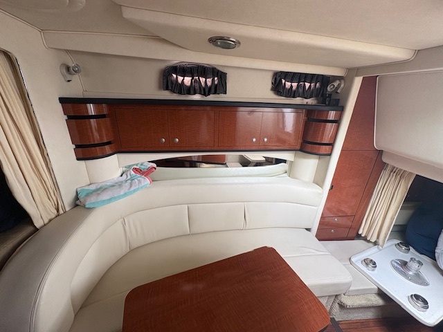 Searay Sundancer 300 2XMercruiser 5L