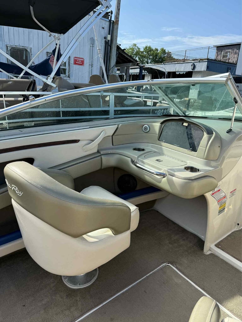 Searay 210 Select 2009 avec remorque