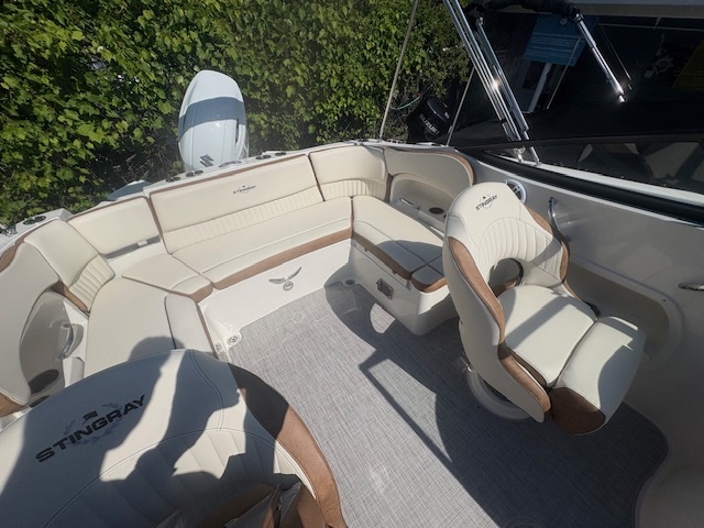 211DC Stingray 2024 Suzuki 200HP