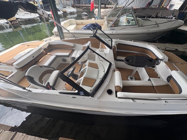 Starcraft SVX 210 IO 2023 Mercruiser 4.5L 250HP A1 
