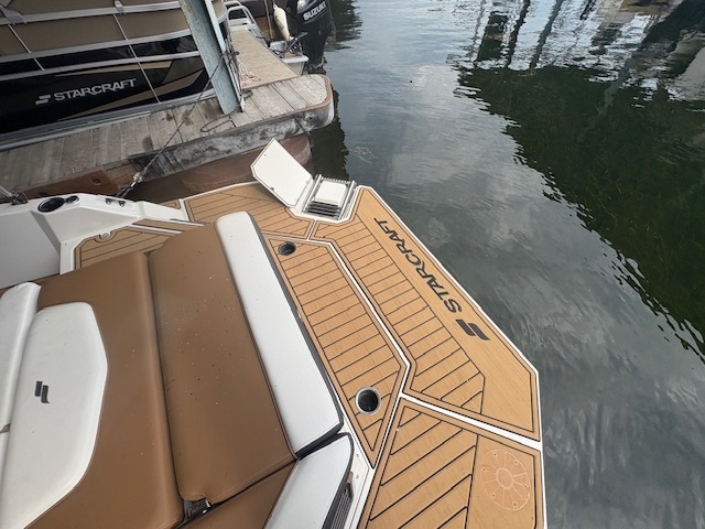 Starcraft SVX 210 IO 2023 Mercruiser 4.5L 250HP A1 