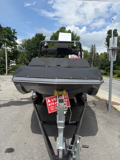 Starcraft MVX IO SURF 2024 Mercruiser6.2L 300B