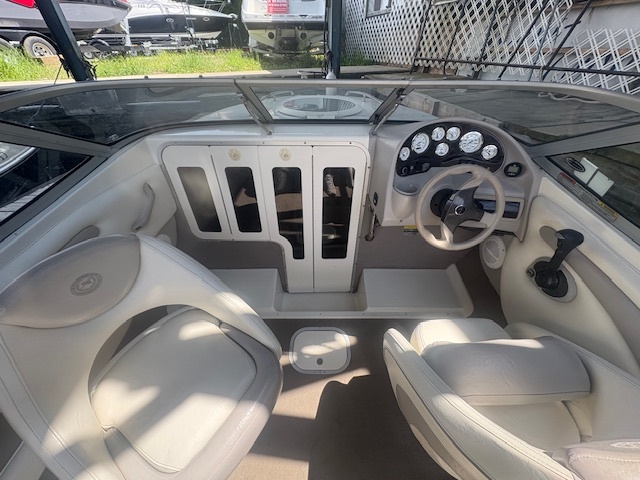 200CX Stingray 2003 Mercruiser 4.3L MPI 220HP A1