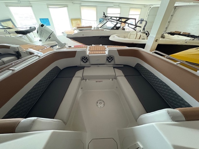 Starcraft SVX 230 OB 2025 Suzuki PRÉCONFIGURÉ