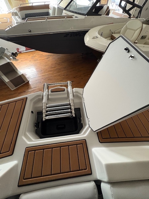 Starcraft SVX 230 OB 2025 Suzuki PRÉCONFIGURÉ